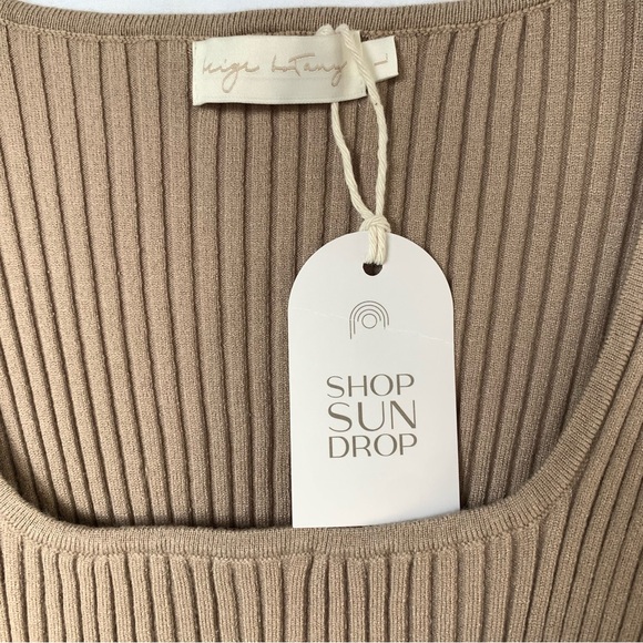 Boutique Brand Womens L Ribbed Knit Long Sleeve Crop Top Mocha Tan Beige NWT - Picture 4 of 8